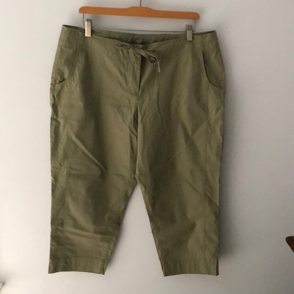 J. Jill Stretch Capris size 14P